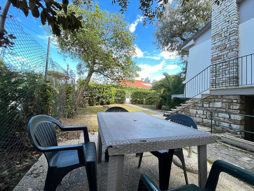Pineta Apartament 티레니아 외부 사진